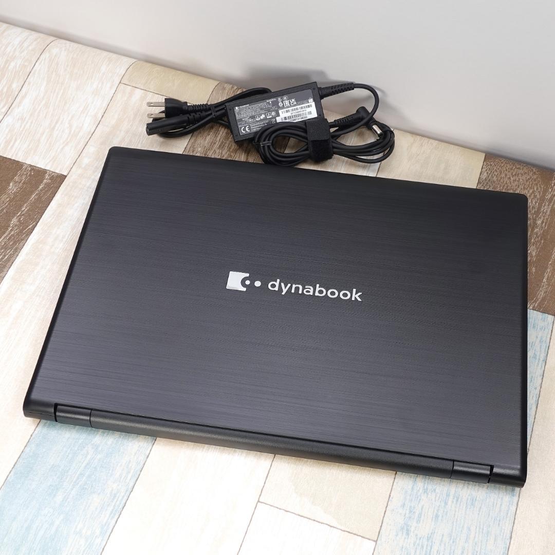 極美品で神速の２０２１年モデル✨１１世代コアｉ５に超高速ＳＳＤ＆大容量メモリ搭載