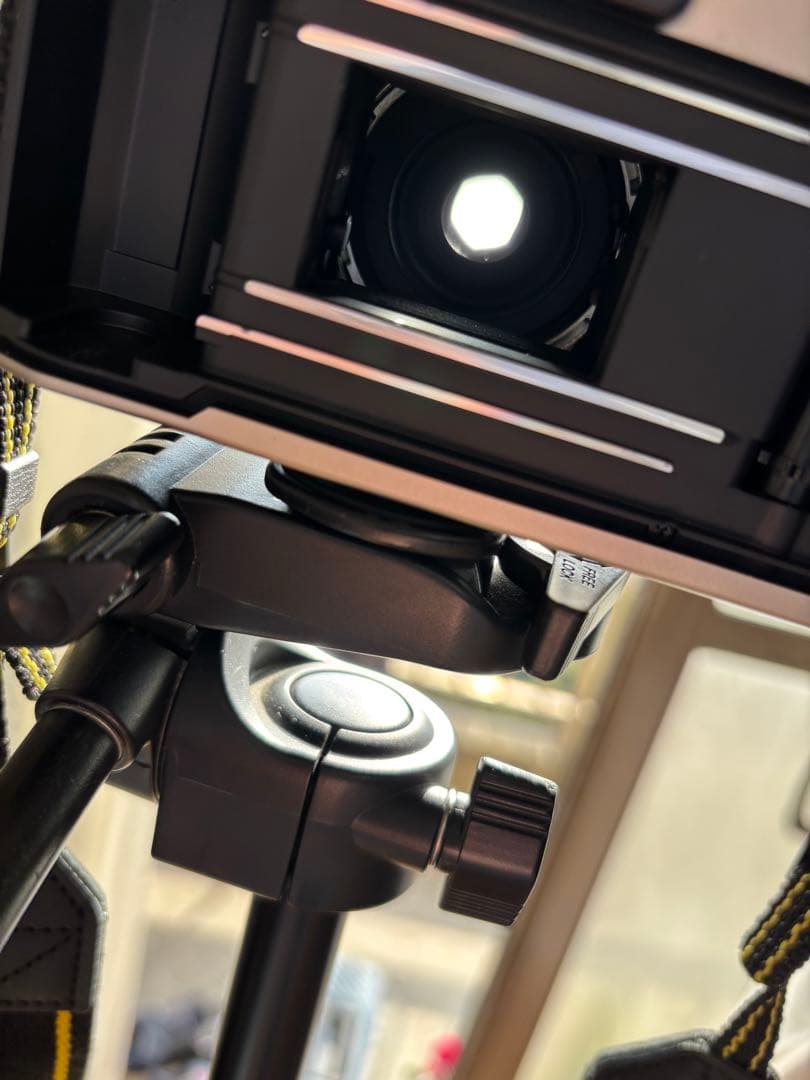 早い者勝8日、月曜日のみ価格Nikon FE10 35-70mmレンズ完動美品