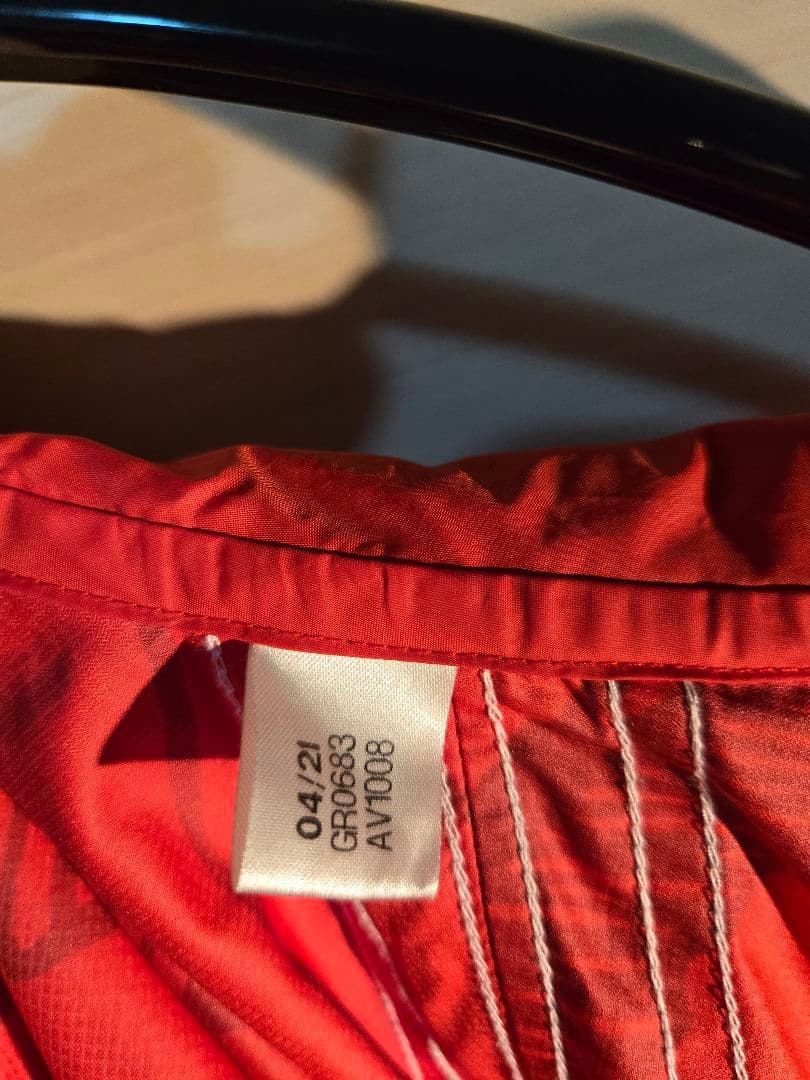 【希少・完売モデル】21/22 バイエルンミュンヘン ウインドブレーカー