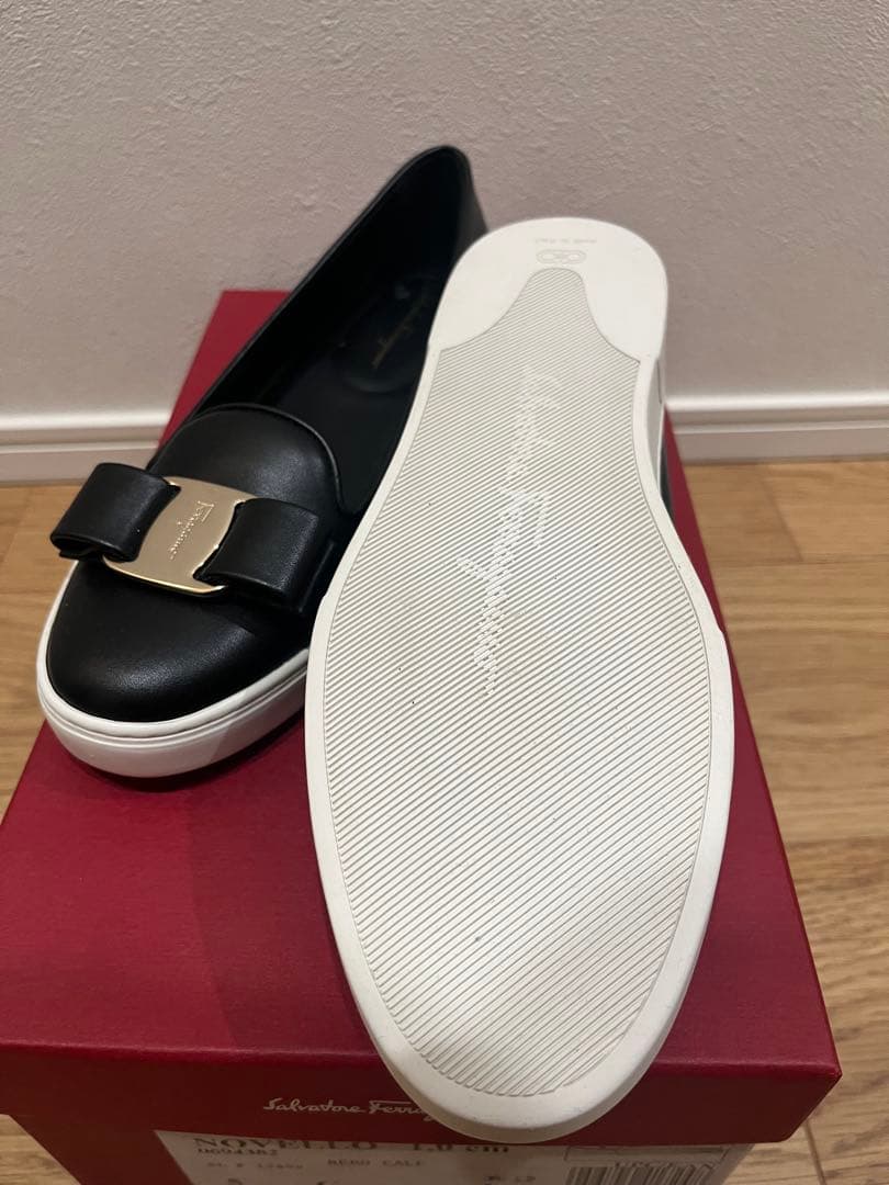 《限定値下げ》新品未使用⭐︎サイズ5 Salvatore Ferragamo