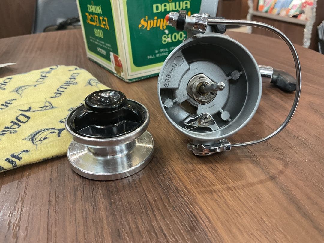 リール Daiwa 8100A