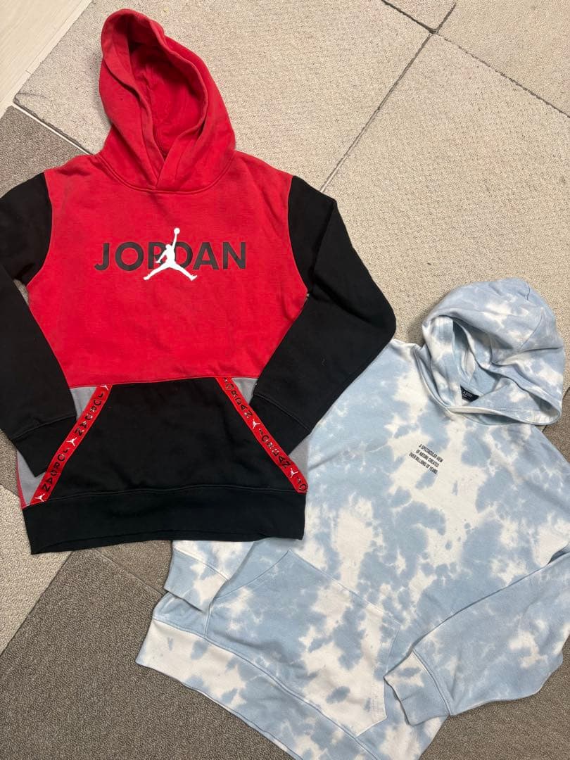 まとめ売り　男の子用冬物衣類　150 パーカー　パンツ