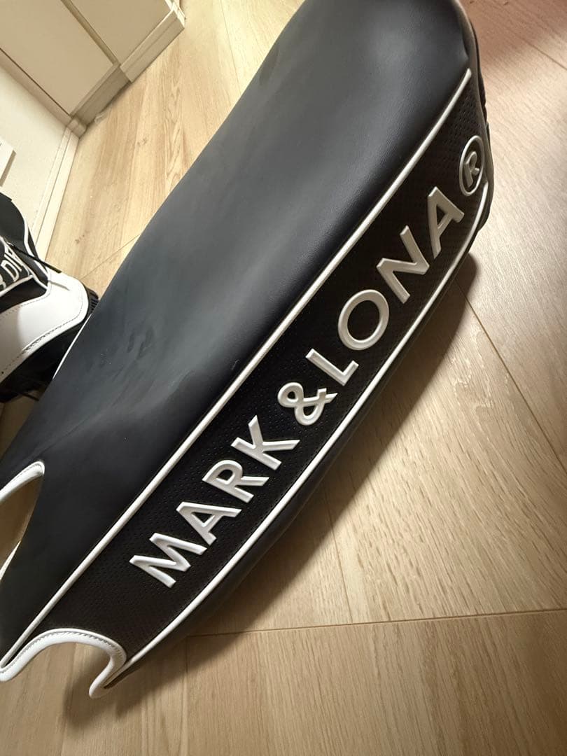 マークアンドロナキャディーバック