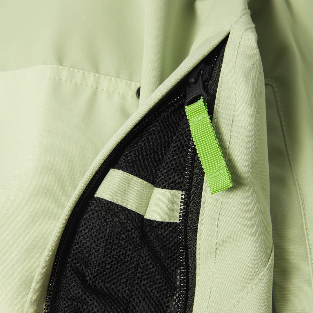 NEWモデル　686 HUFコラボ　スノーボードウェア上下　ジャケット&パンツ