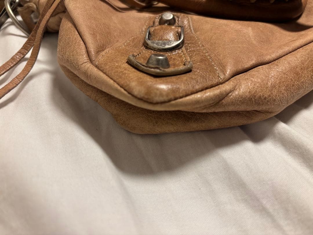 BALENCIAGA FIRST ザ ファースト ベージュ　バレンシアガ