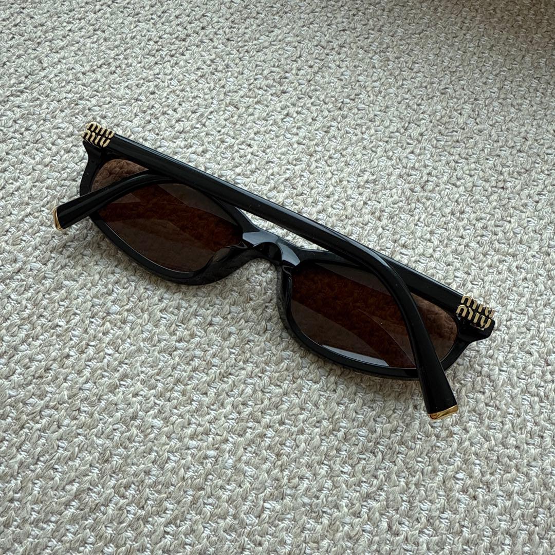 Miu Miu リガード サングラス