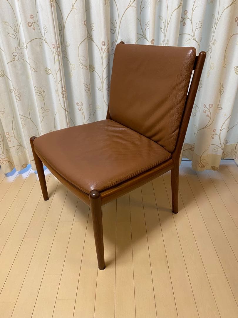 家具蔵　チェアイーズ　ウォールナット