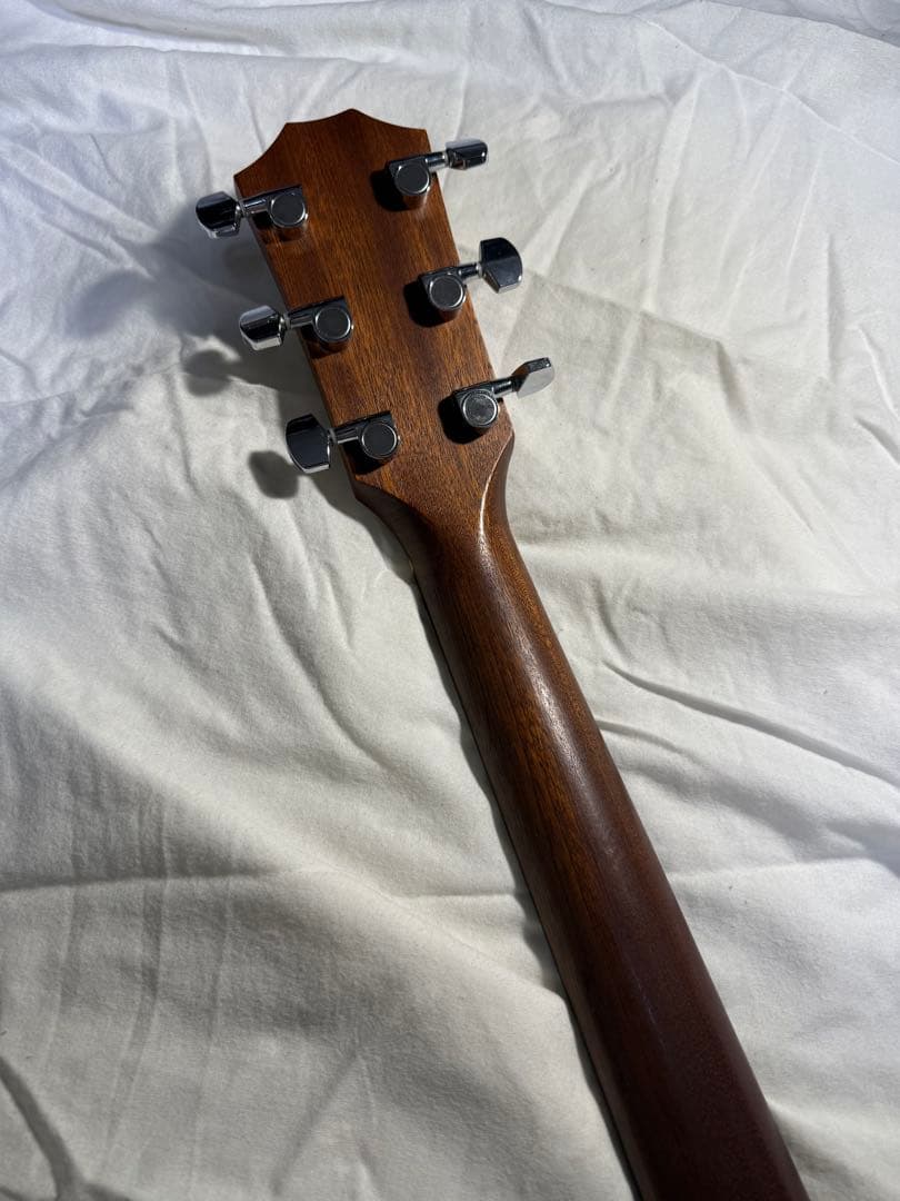 Taylor エレアコ　114ce