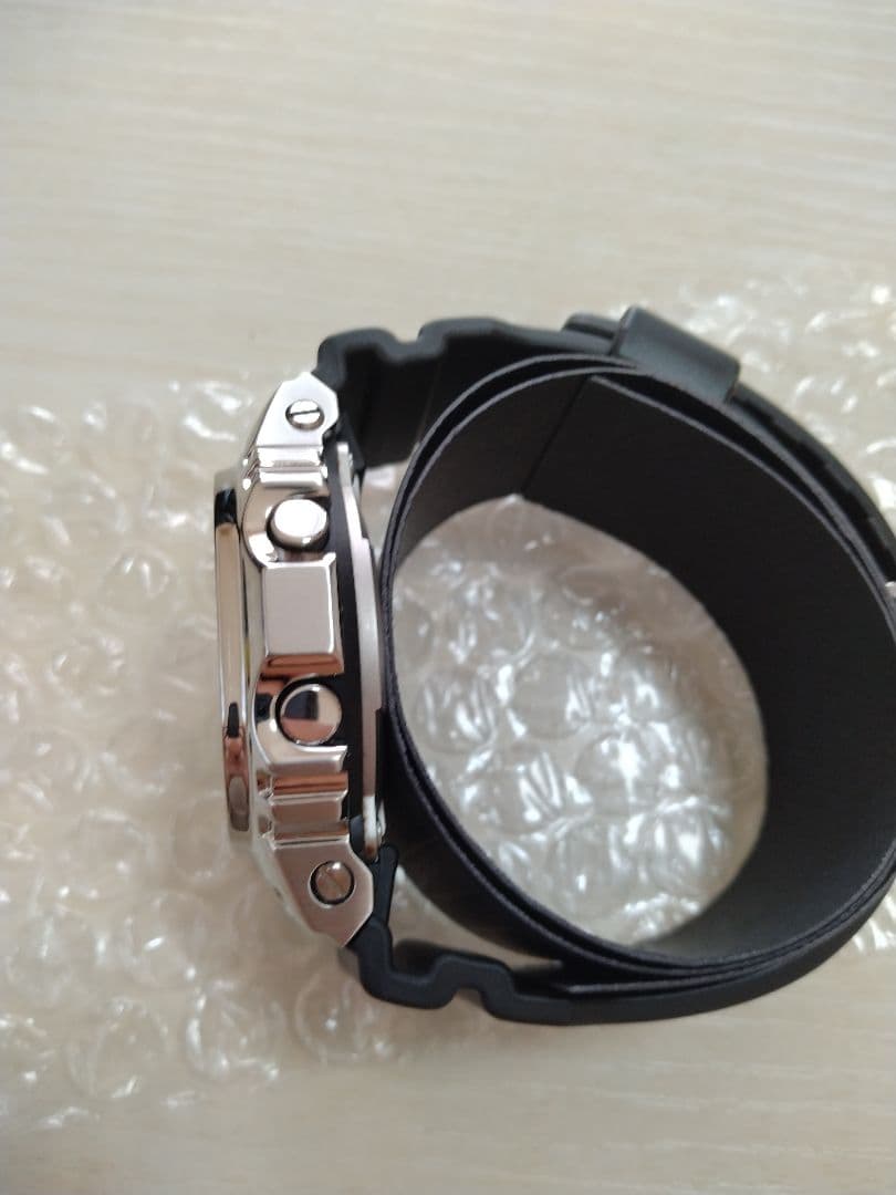 【最終価格・美品】G-SHOCK ジーショック GM-5600　デジタルシルバー