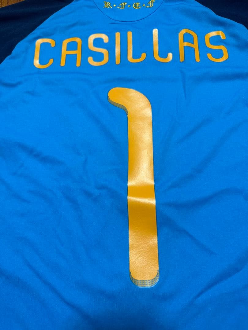 極美品 サッカー スペイン代表 背番号1 カシージャス ユニフォーム 2XO