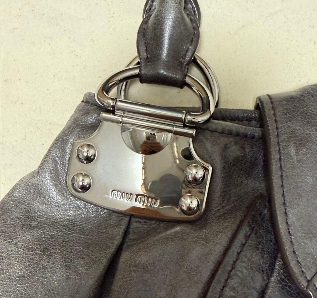 ヴィンテージ miumiu ミュウミュウ　ギャザーレ ザーバッグ