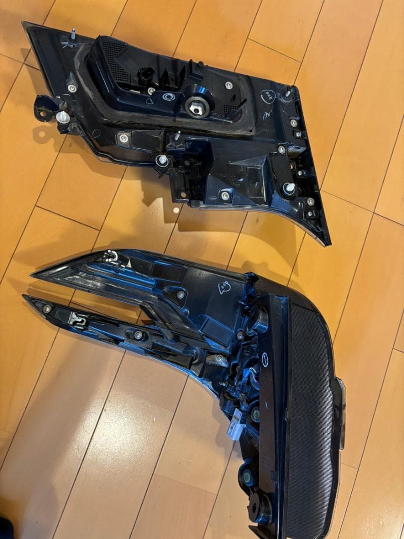 （Hana!!） ヴェルファイア30系後期純正通常テールランプ4点