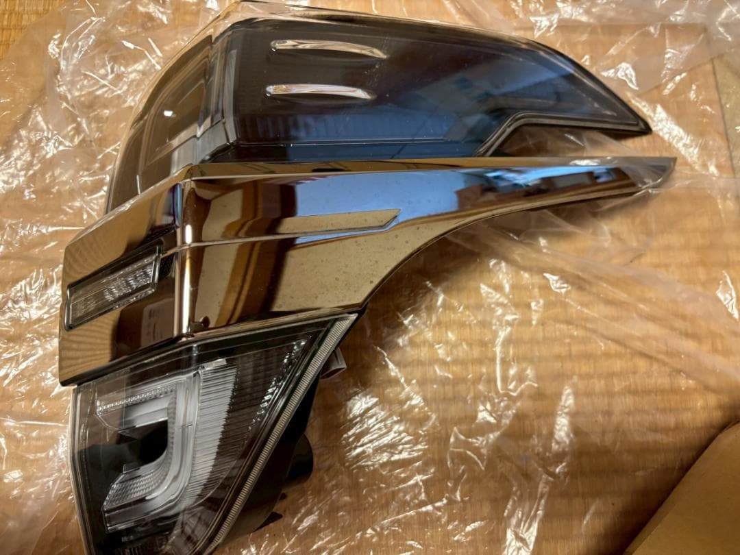 （Hana!!） ヴェルファイア30系後期純正通常テールランプ4点