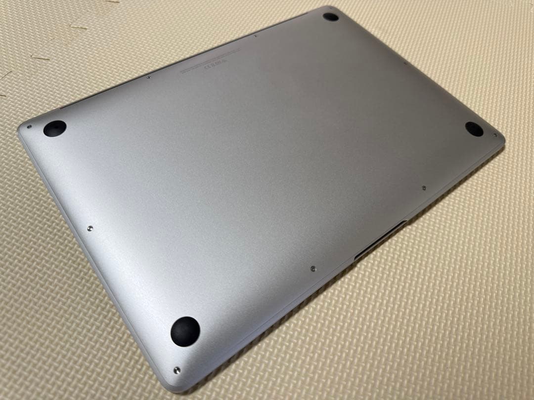 MacBook Air M1 13.3インチ　メモリ16GB　SSD512GB