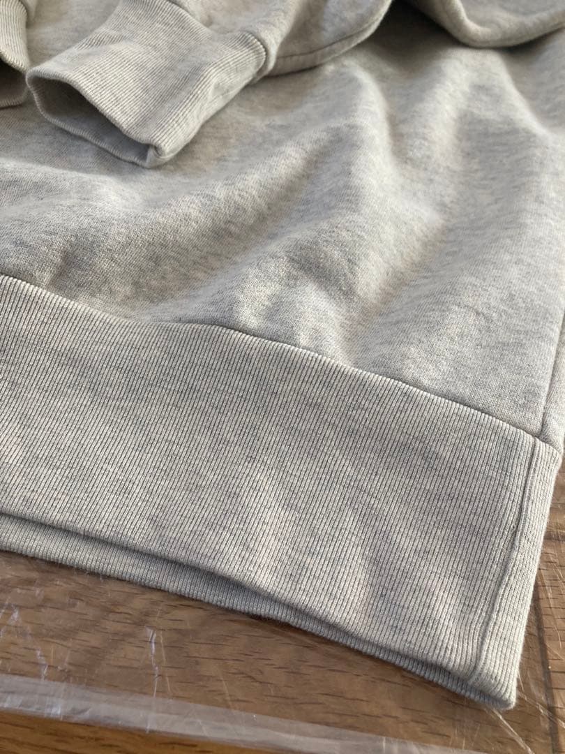 シオタ ハーフジップスウェットシャツ ユニセックス