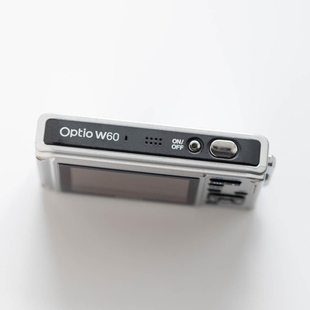 【防水カメラ】 PENTAX optio W60 シルバー 動作確認済み