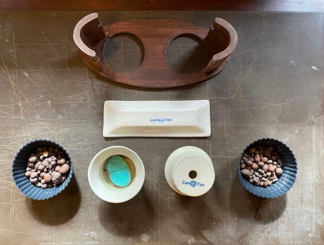 ミニ陶器鉢３点セット・自作付属品付　　一輪挿し・ポット・水耕栽培・観葉　多肉植物