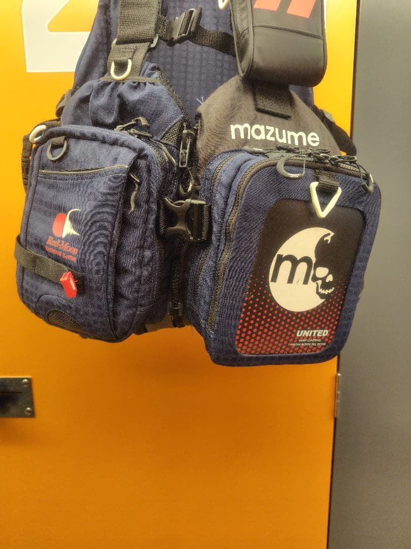 mazume Moon18TH ライフジャケット ネイビー