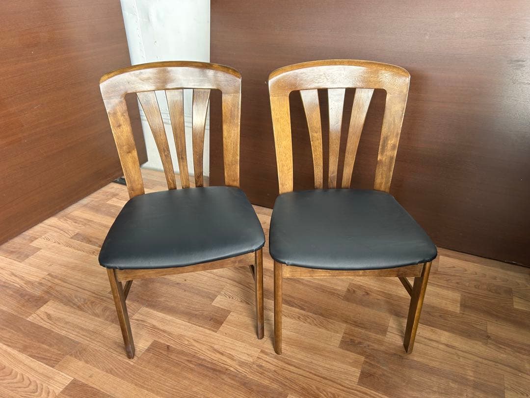 651 カリモク ダイニングチェア　2脚セット　木製 椅子 シェル型チェア 黒