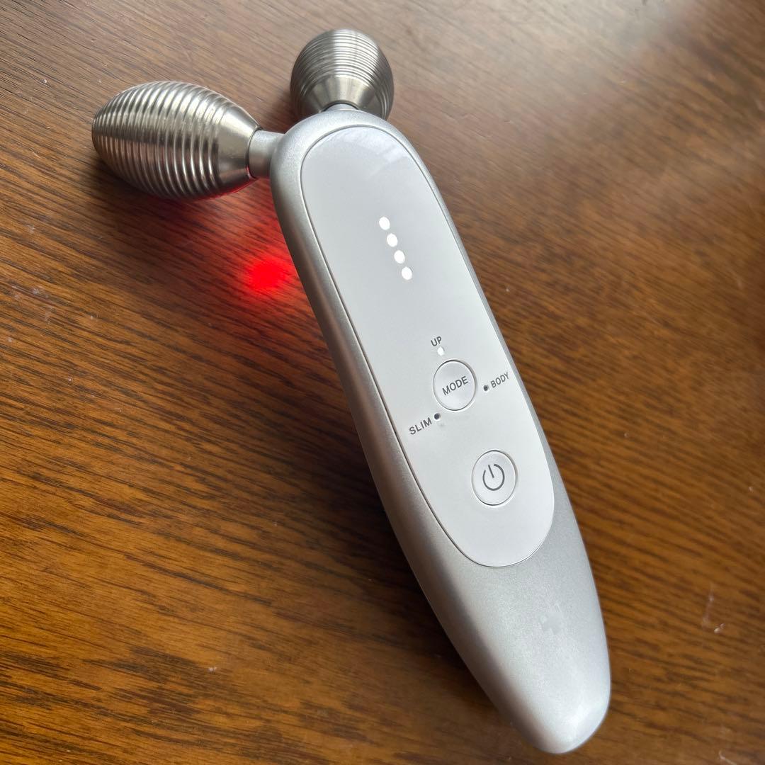 メディキューブ　美顔器 AGE-Rダーマショット