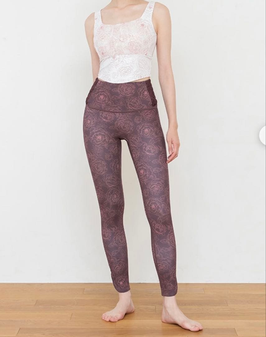 【SUKALA】ブルーミングフラワーブラトップ＆レギンスセット【LAVA】