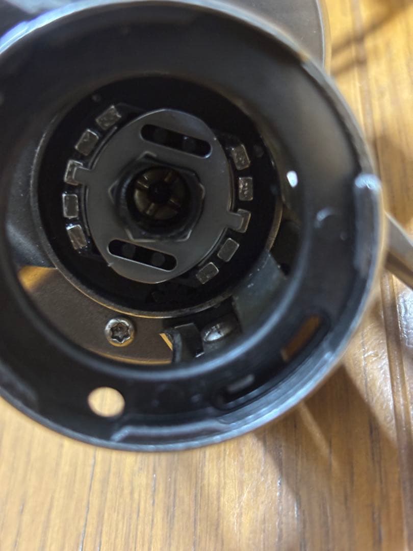 丸型　BFSリール　左ハンドル