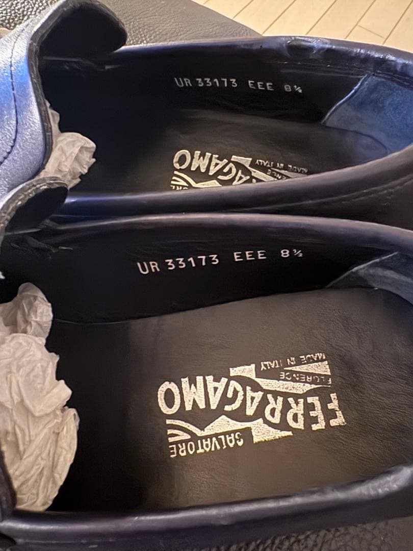 使用1-2回 Salvatore Ferragamo 黒 ローファー