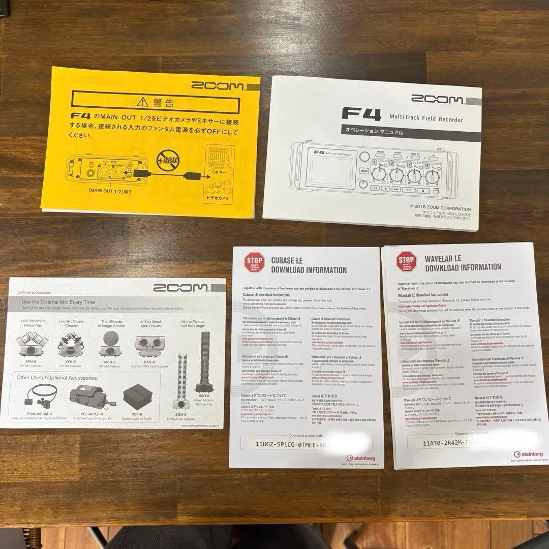 ZOOM F4（ズーム F4）　8トラック フィールドレコーダー