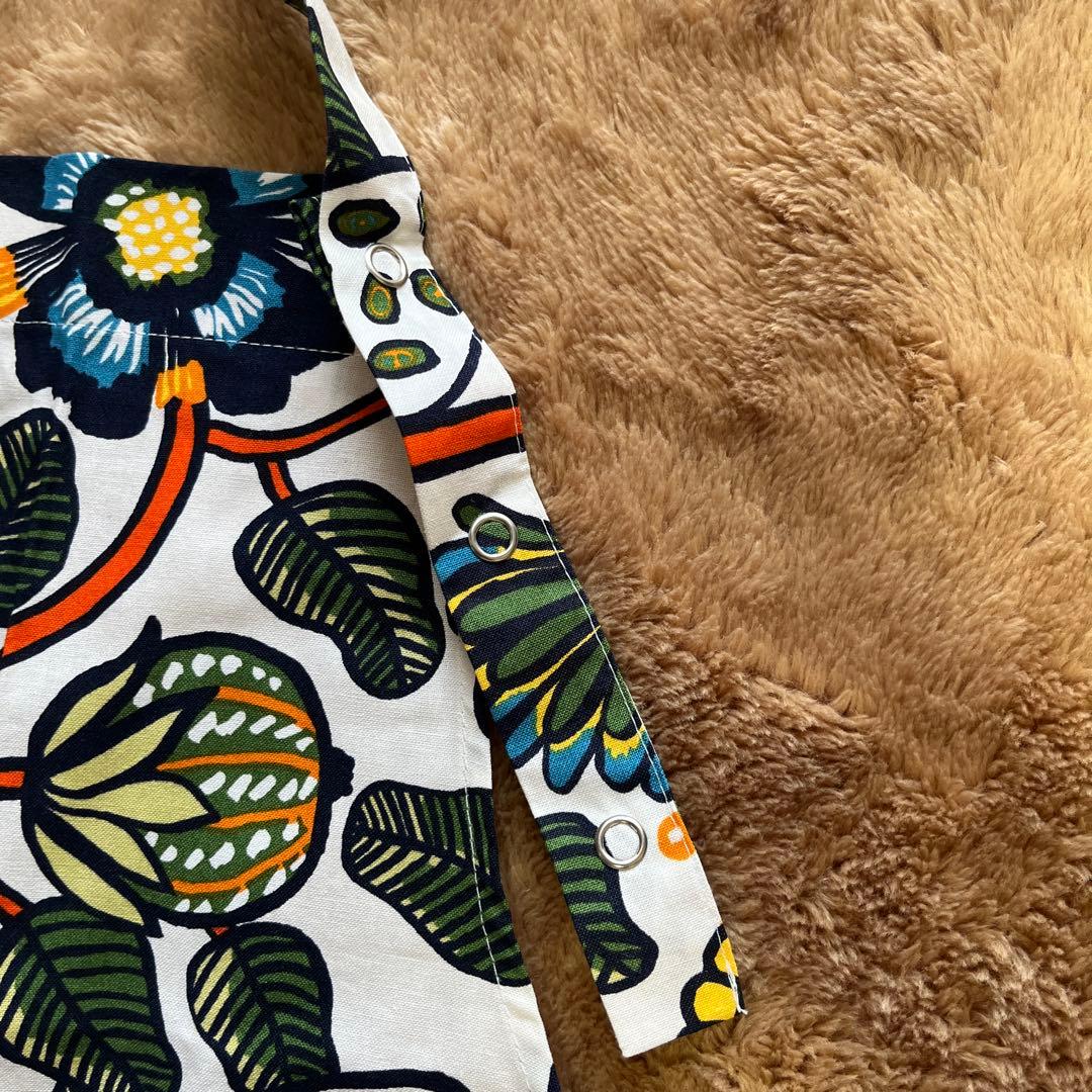 早い者勝ち！レア! 北欧　お土産　marimekko 花と葉のエプロン　新品