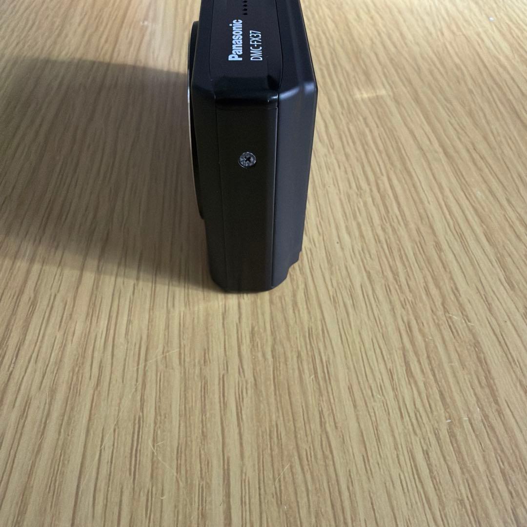 Panasonic LUMIX DMC-FX37 10メガピクセル 専用充電器無