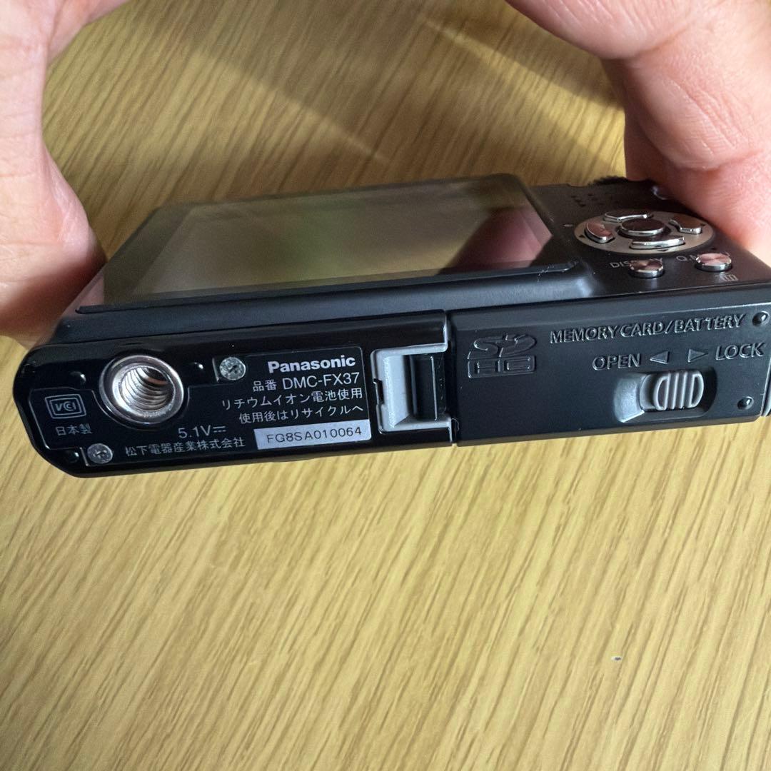 Panasonic LUMIX DMC-FX37 10メガピクセル 専用充電器無