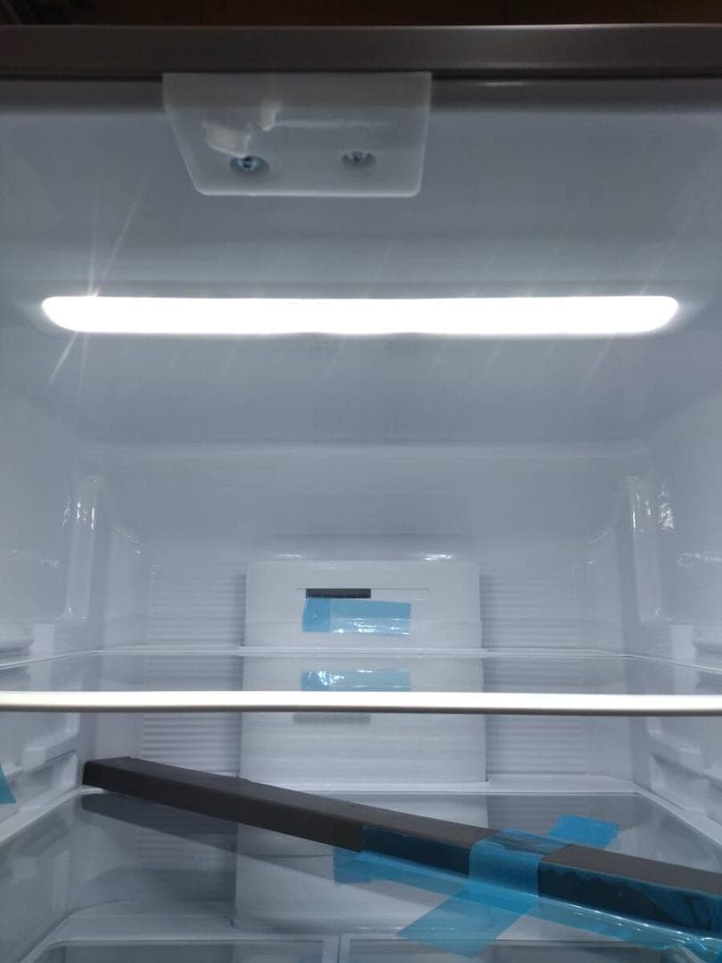 し*ん様 未使用・冷蔵庫 617L ドア 6ドア 日立 R-HWC62T(N)