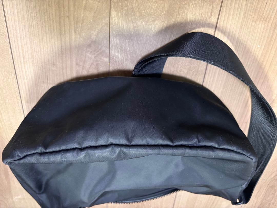 ONITSUKA TIGER メッセンジャーバッグ ブラック