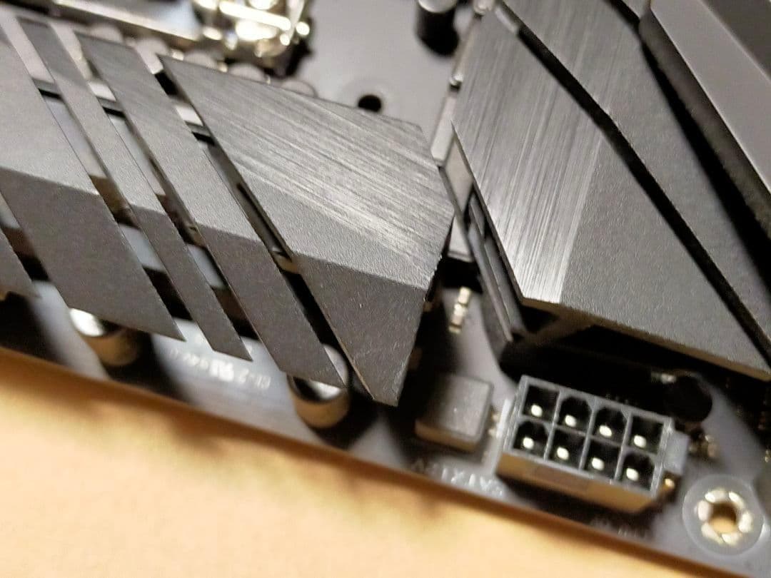 STRIX Z390-F GAMING　LGA1151