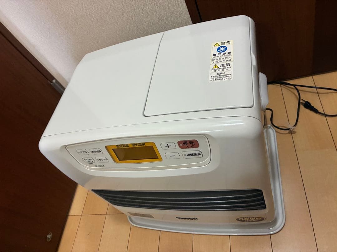 ダイニチ　石油ファンヒーター　12畳用