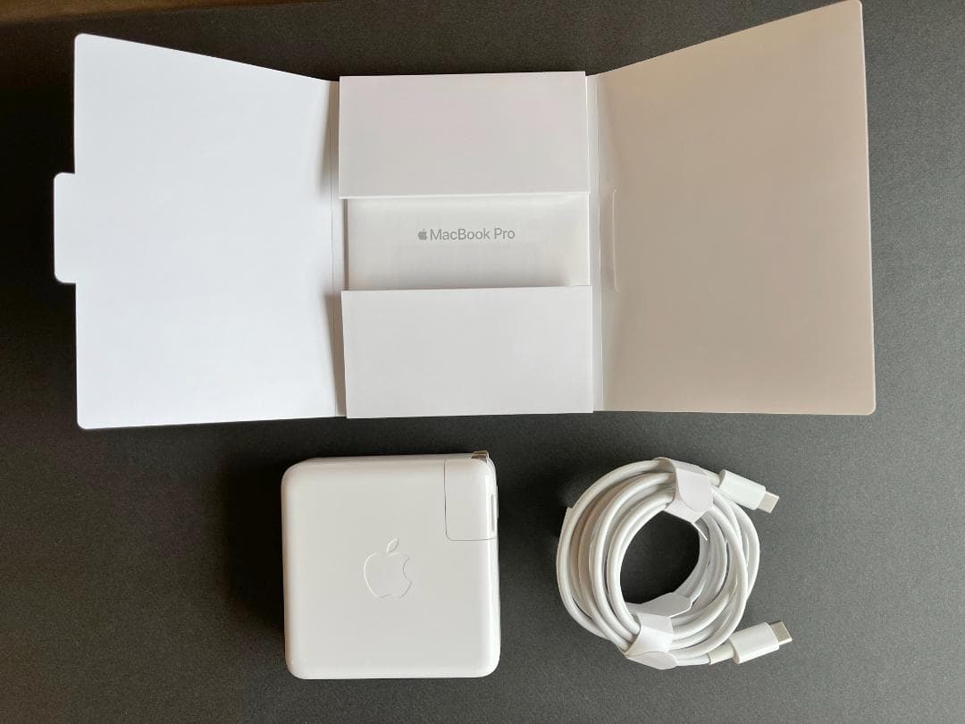 MacBook Pro 15 2016 i7 16GB 1TB SSD 動作良好