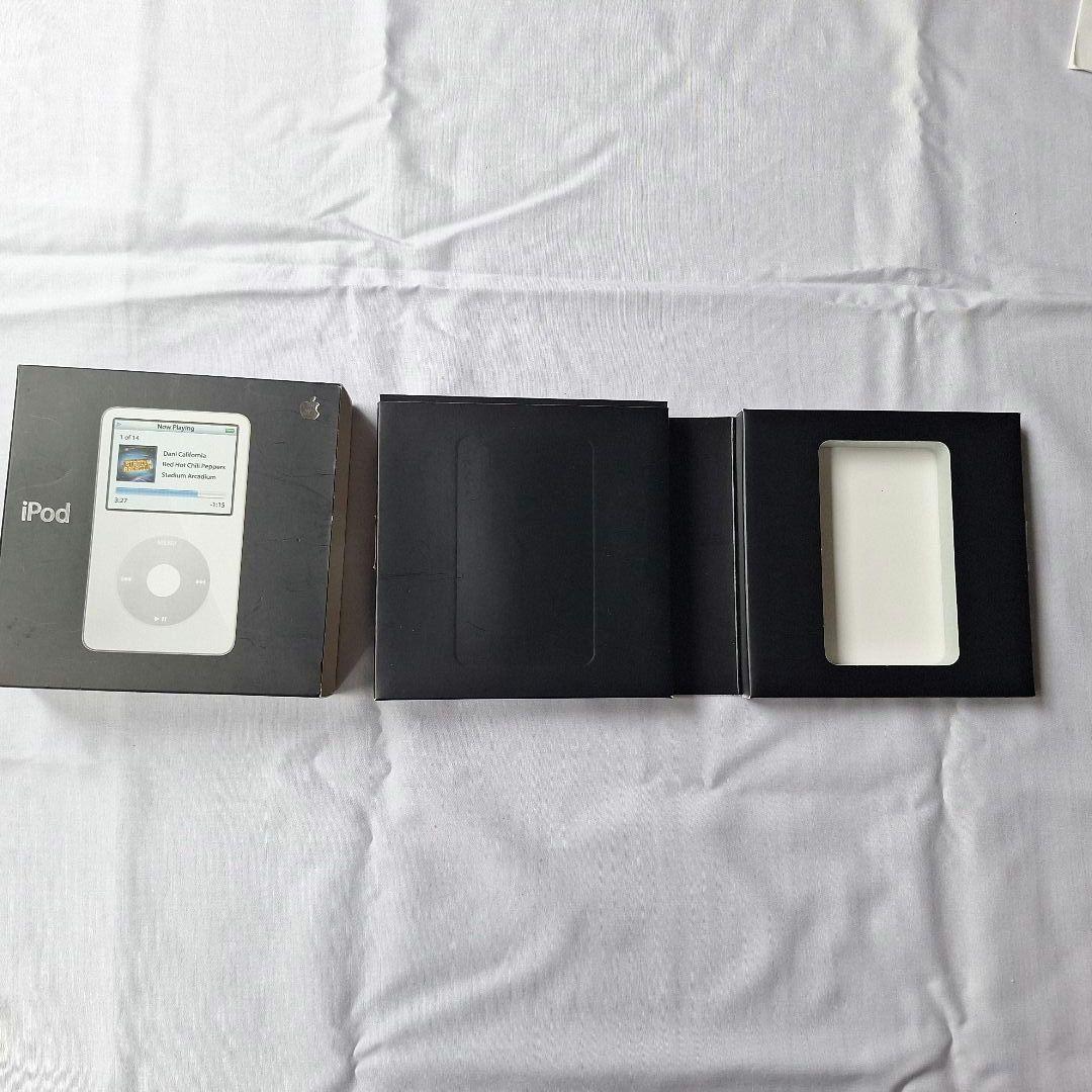 iPod classic 5.5世代 80GB　化粧箱付きレア商品