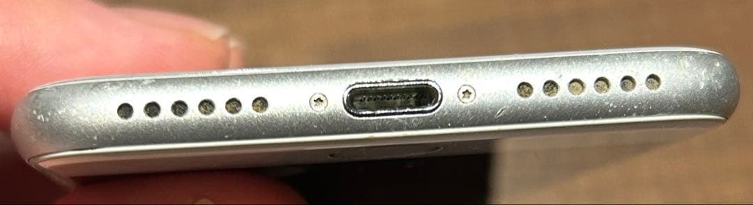 3*5様 Apple iPhone 8 ホワイト 本体