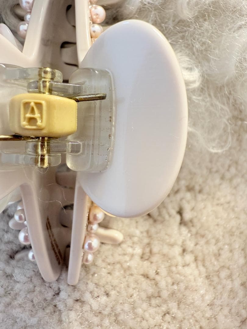 アレクサンドル ドゥ パリ リボンモチーフ ヘアクリップ　パール　スワロフスキー