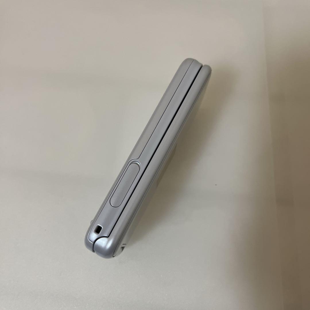 【極美品】NTTドコモ 富士通 らくらくホン F-01M ホワイト docomo