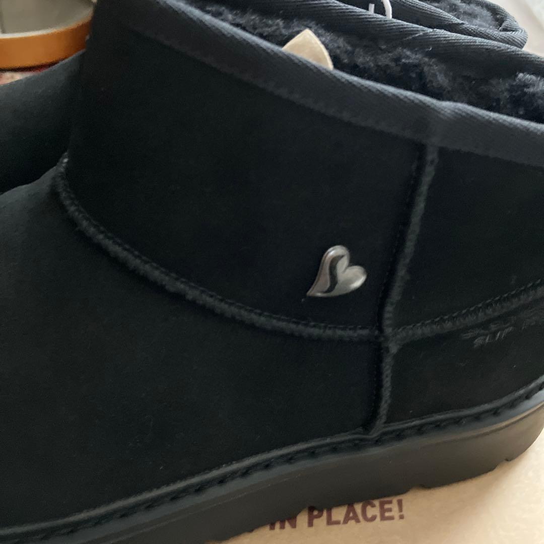 スケッチャーズ スリップインズムートン新品　黒　25