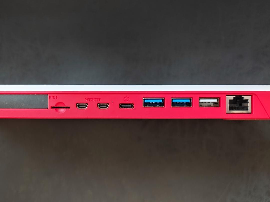 Raspberry Pi 400 日本語キーボードモデル