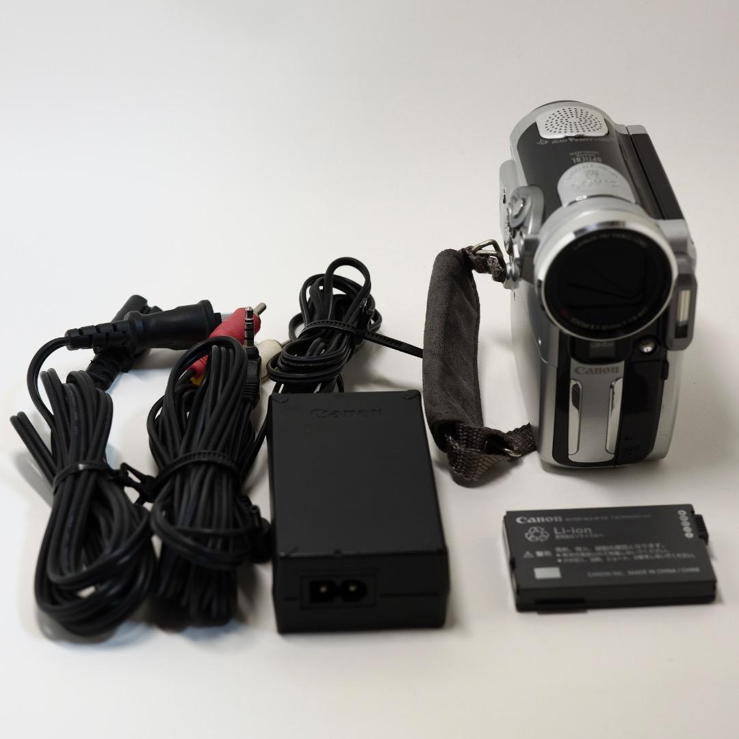 miniDVハイビジョンビデオカメラ iVIS HV10 + PC読込みケーブル