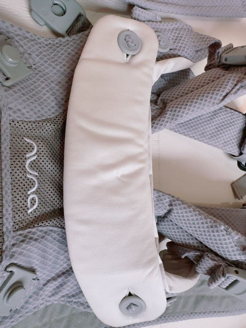 Nuna 抱っこひも カドル　グレー