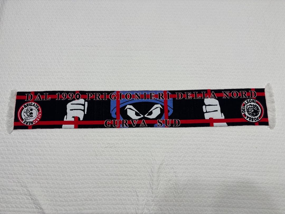 【激レア・現地購入】ACミランULTRASウルトラスマフラー CURVA SUD