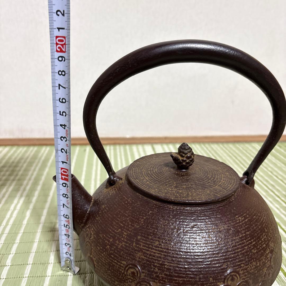 岩手県奥州　水沢幸工芸　名工 佐藤勝久造 南部鉄瓶　丸平型 糸目波文　骨董品