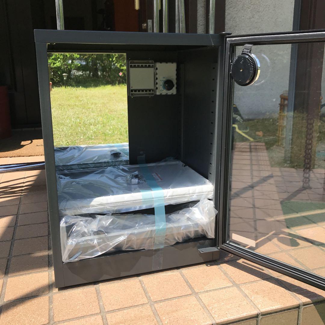 カメラ保管庫