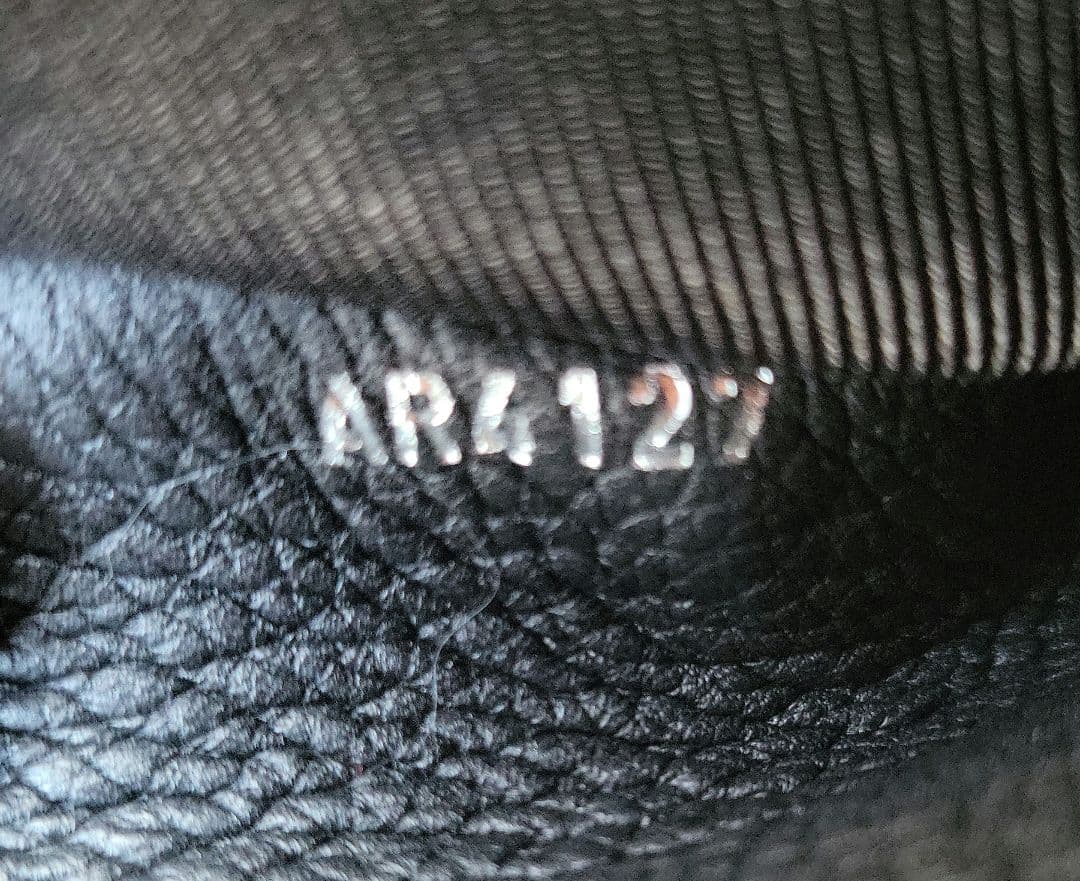 【最終値下げ】LOUIS VUITTON ブラックショルダーバッグ