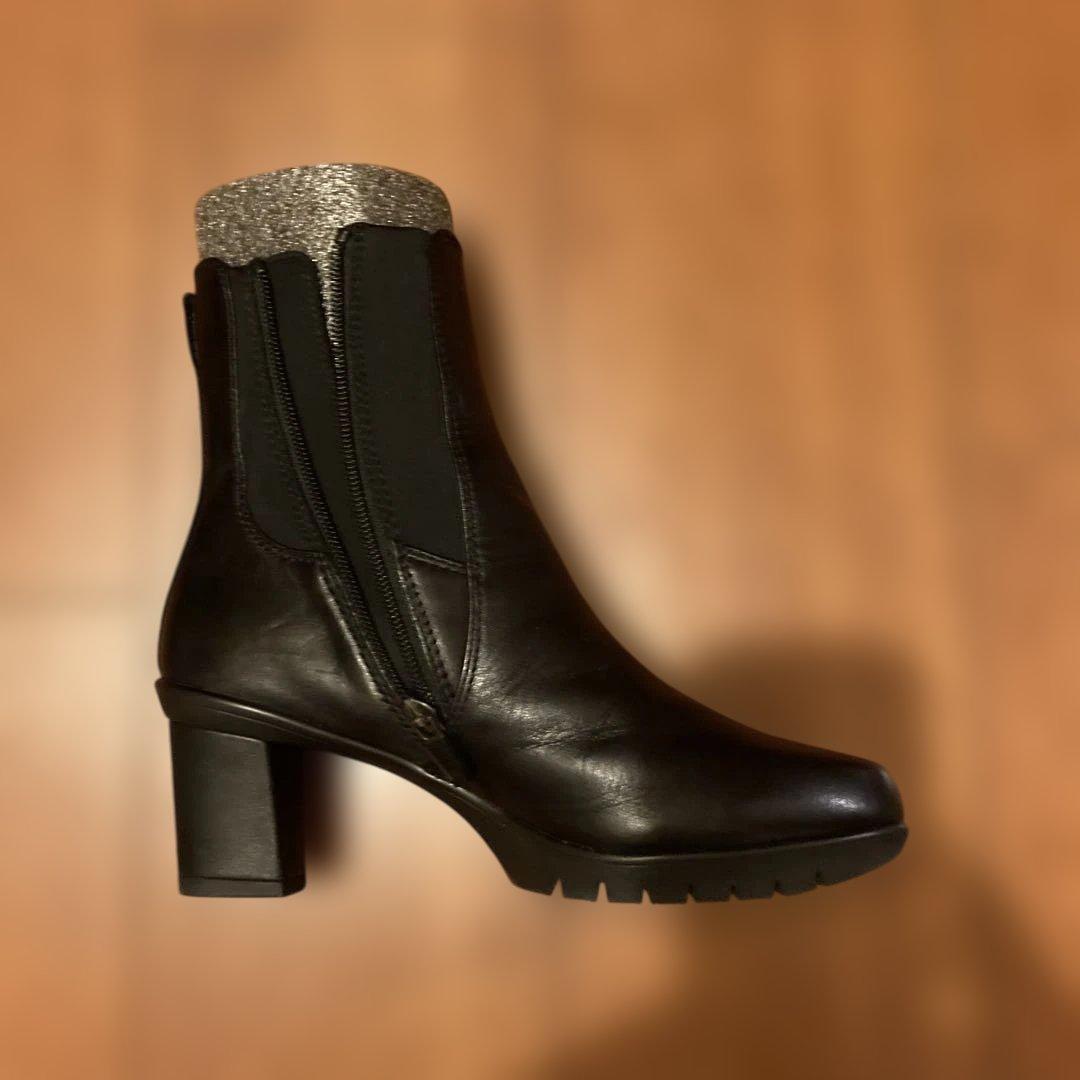 【美品】フレックスヒールサイドゴアブーツ 黒 レザー