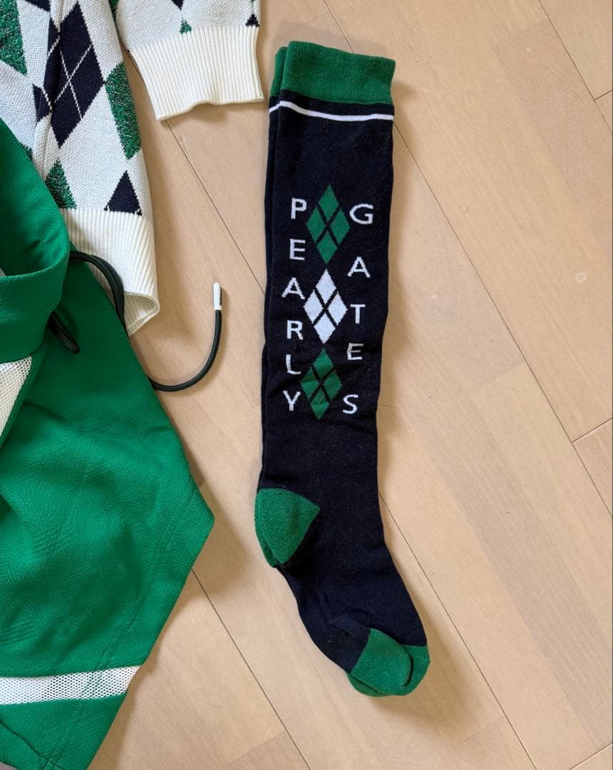 PEARLY GATES アーガイル柄ニット、スカート、 靴下の3点セット